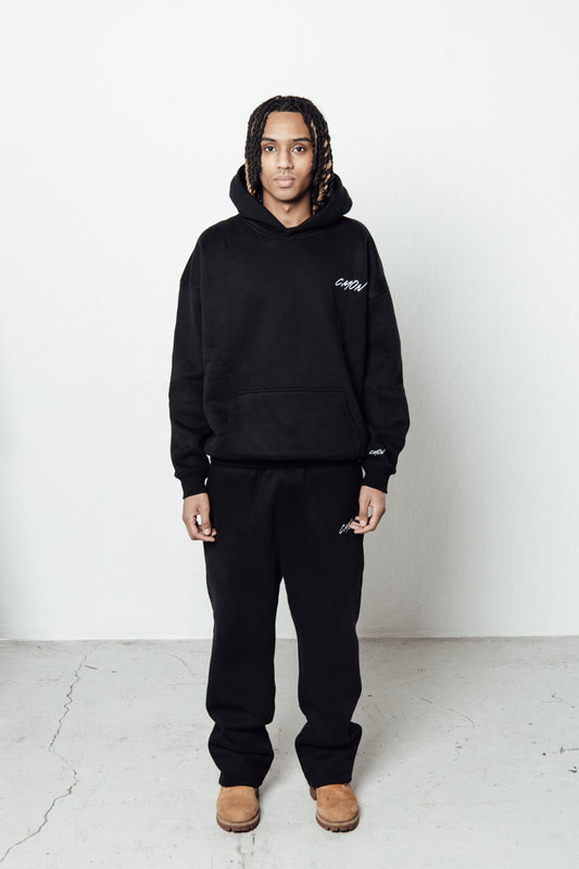 BLACK BASIC HOODIE