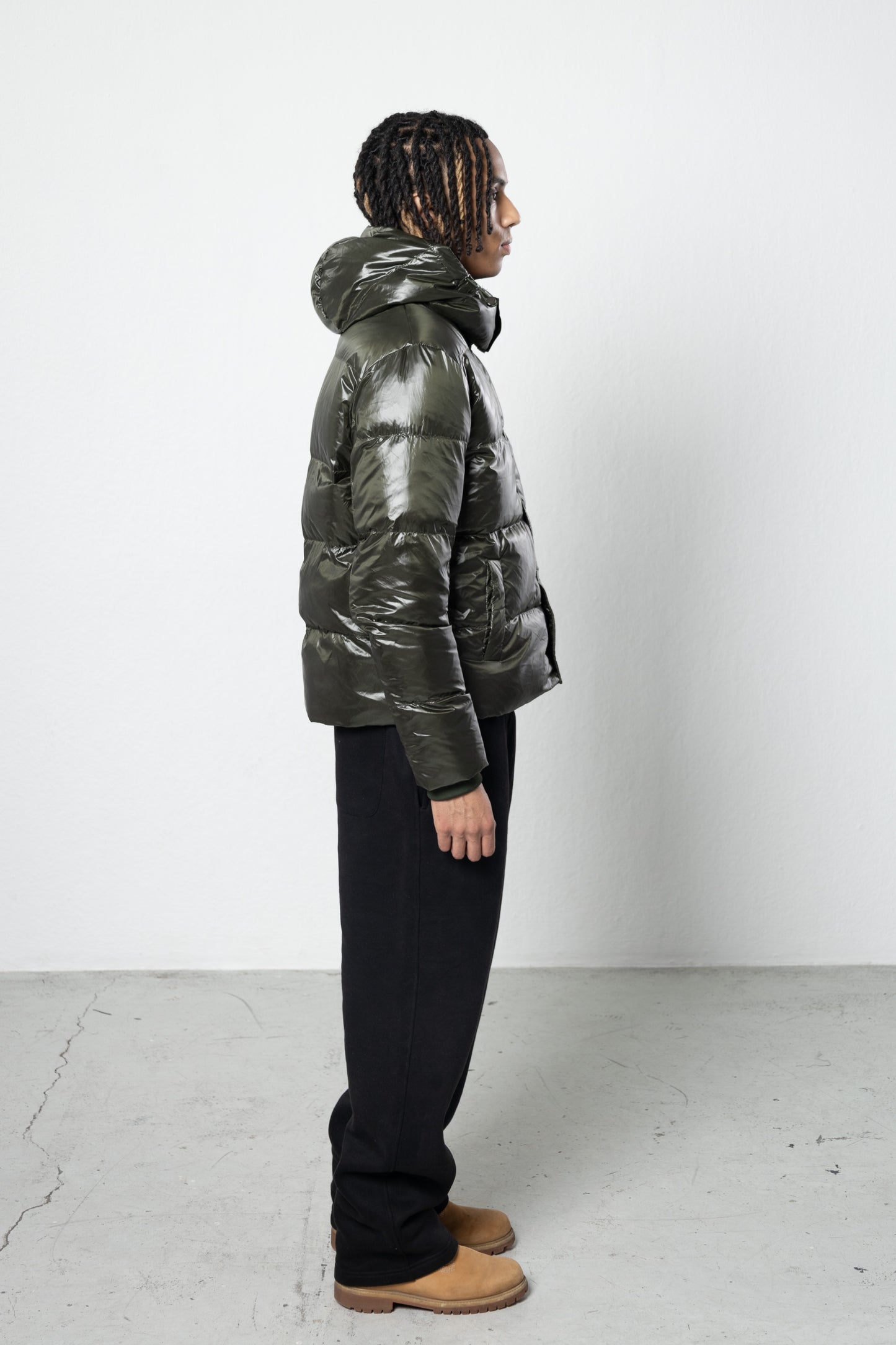 OLIVE GREEN CORE PUFFER JACKET