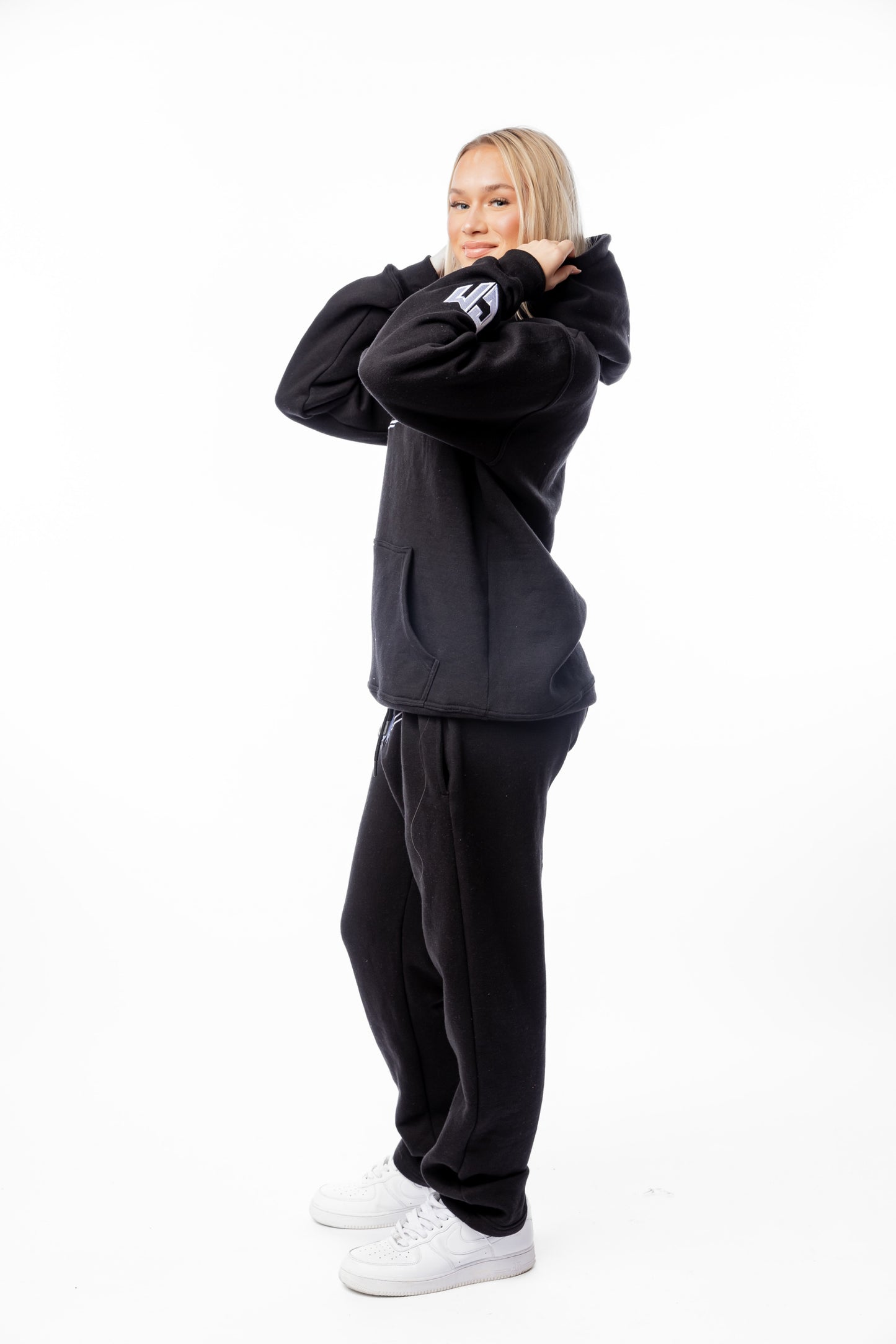 C’MON TRACKSUIT BLACK